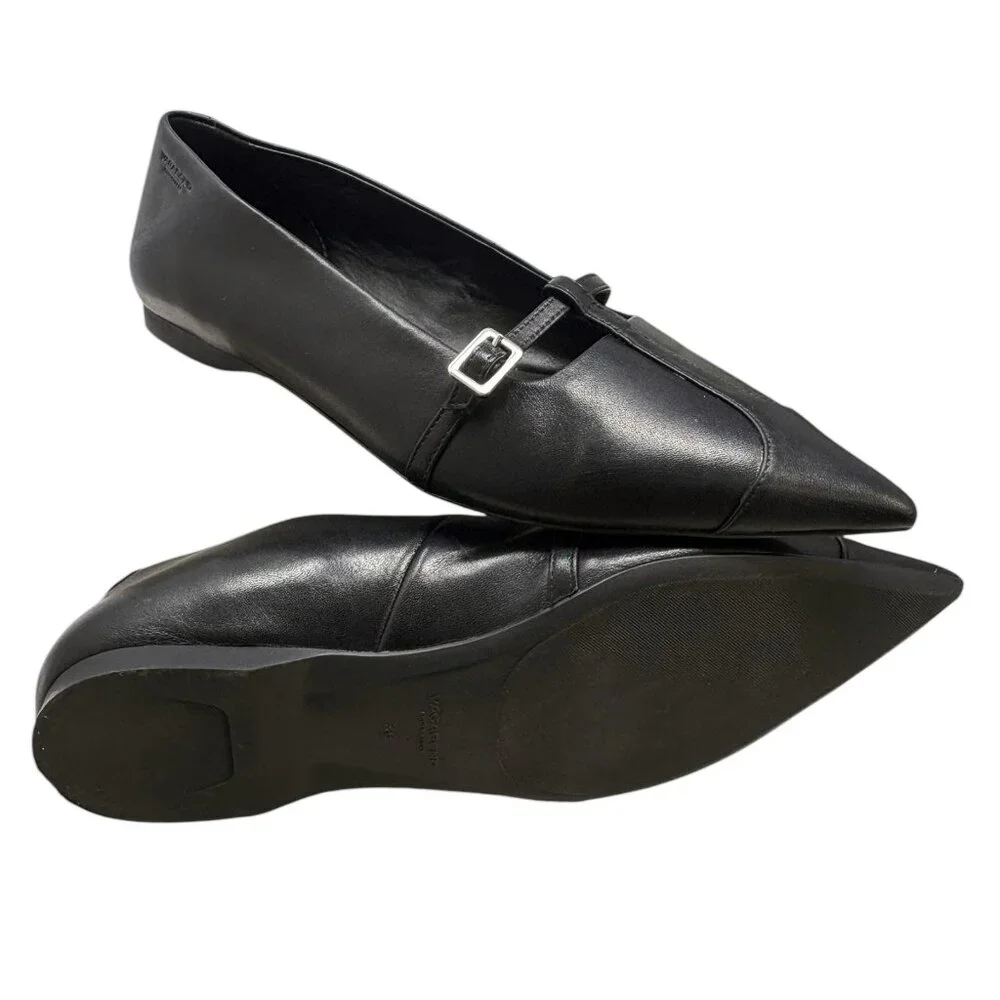 Vagabond Shoemakers Hermine Black Leather T-Strap‎ Pointed Flats